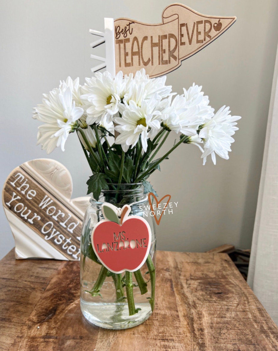 Teacher keychain | teacher gift | gifts for teacher | teacher appreciation gift | sticky note holder | post it holder | end of year gift